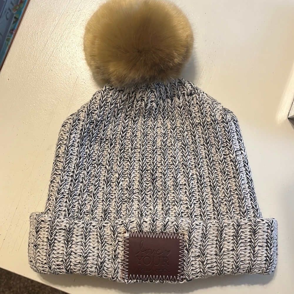 Love Your Melon Cuffed Beanie in White/Black with Pouf